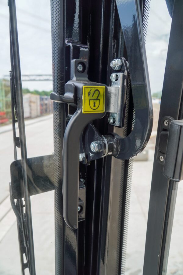 Eurotrac HE18-SR – Bild 16