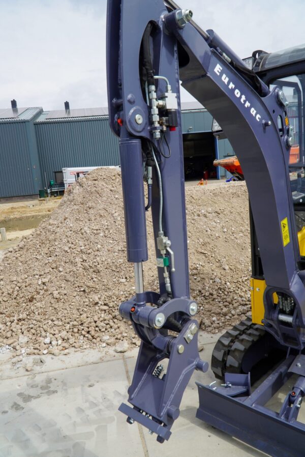 Eurotrac HE18-SR – Bild 20